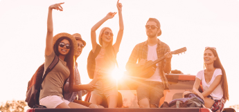 como viajar con amigos